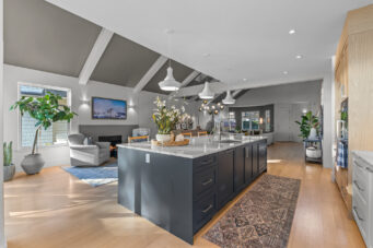 #8 - 5110 Alderfeild Place